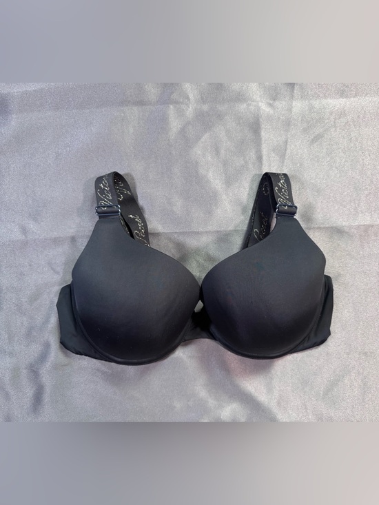 Victoria's Secret Other - Victoria's Secret Black Padded T-Shirt Bra with Logo Straps